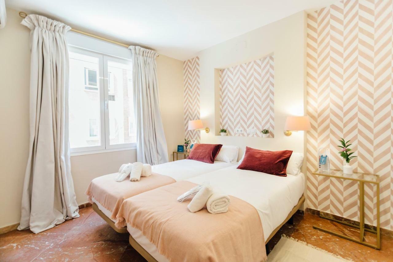 Stylish And Wide- 3Bdr 3Bth- Los Remedios Séville Extérieur photo
