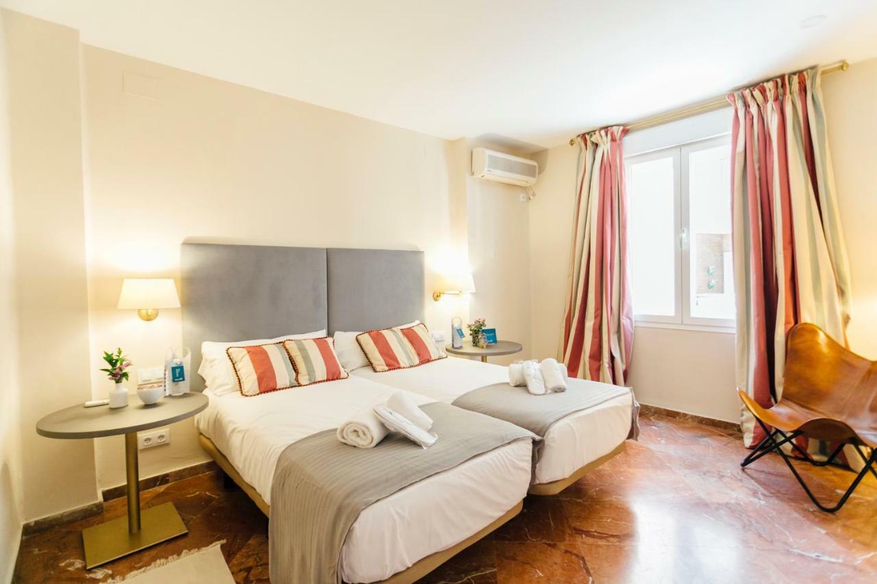 Stylish And Wide- 3Bdr 3Bth- Los Remedios Séville Extérieur photo